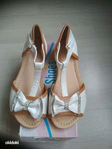 Ilusad uued sandaalid s. 36 (22,5 cm) (3 foto / 3)