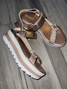 Guess, Tommy, Calvin, Armani naiste sandaalid, kingad (2 foto / 3)
