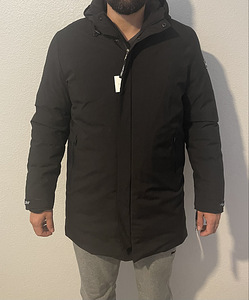 Uus Calvin Klein meeste jope (1 foto / 3)