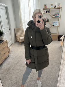 DKNY naiste soe talvejope (2 foto / 6)