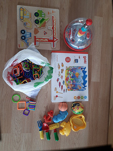 Много игрушек (1 фото из 4)