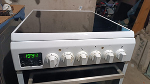 Keraamiline pliit whirlpool (2 foto / 4)