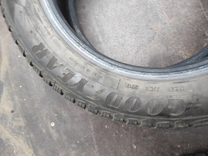 Шины Good Year ultragrip8 205/55/16 (5 фото из 5)