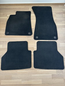 AUDI A6 originaal(OEM) tekstiil matid (ees ja taga)