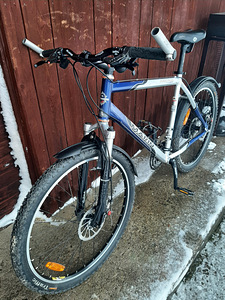 MAASTIKURATAS 26"