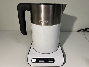 VEEKEETJA / KETTLE / ELEKTRIKETTJA BOSCH TWK8611P/02 (1 foto / 3)