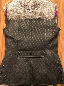 Stiilne Silver Fox vest naistele, suurus M (4 foto / 10)