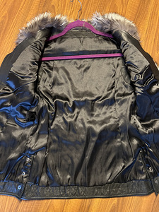 Stiilne Silver Fox vest naistele, suurus M (5 foto / 10)
