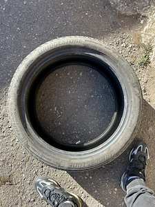 245/40/19 Bridgestone (1 фото из 2)