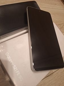 Samsung Galaxy S21 FE 256Gb White (2 foto / 2)