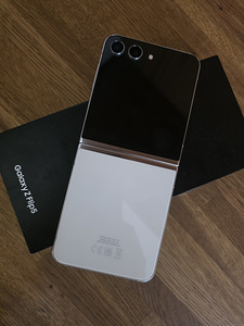 Samsung Galaxy Z Flip 5 512Gb Cream (2 foto / 2)