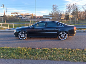 Audi a8 (1 foto / 10)
