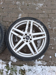 Audi veljed r21 (5 foto / 8)