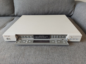 DIGITAL SCAN CONVERTER: SONY DSC-1024G (1 foto / 6)