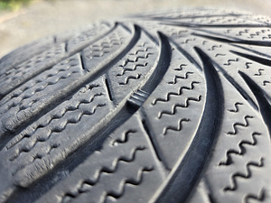 GOOD YEAR „ULTRA GRIP ICE“ M+S 205/55 R16 91T (3 foto / 4)
