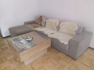 Диванный столик из дуба (2 фото из 3)