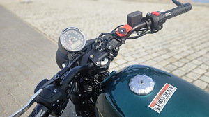 Moto Guzzi V7 lll Stone LeoVince (8 foto / 10)