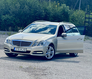 Mercedes-Benz E 220 2.1 125kW (8 foto / 8)