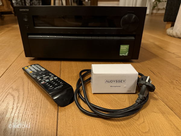 ONKYO TX-NR818 ressiiver