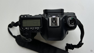 Canon 5d mark 2 + objektiiv + akuhoidja (2 foto / 4)