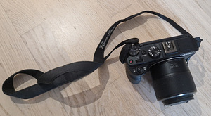 Canon PowerShot G3X 25x zoom (1 foto / 4)