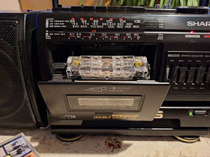 SHARP WF-T30H(BK) Kassettraadio (3 foto / 4)