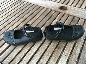 Mothercare kingad, suurus 24 (2 foto / 2)