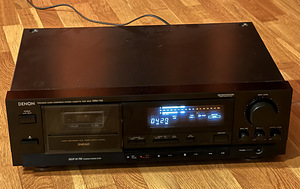 Kassettdekk Denon DRM 700 (1 foto / 2)