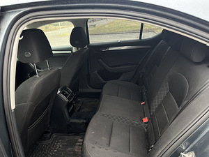Skoda Superb 1.4 110kw, N1 (10 foto / 10)