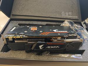 AORUS GeForce GTX 1080 Ti 11GB (2 foto / 3)