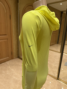 NIKE размер XS (5 фото из 6)
