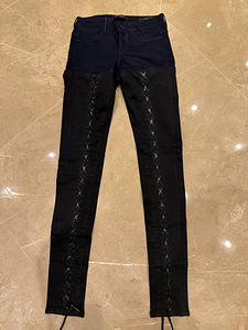 GUESS teksad, suurus 27 (2 foto / 5)