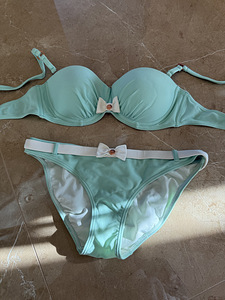 Ted Baker ujumistrikoo (1 foto / 8)
