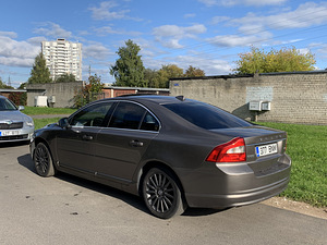 Volvo s80 2,4 d5 136kw 185hp 2007 keyless (5 foto / 8)