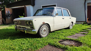 VAZ 2103 Modifitseeritud (1 foto / 15)