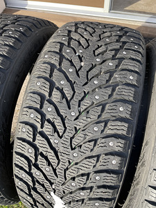 225/45/17 Nokian Hakkapeliitta 9 naastrehvid 8mm (4 foto / 7)