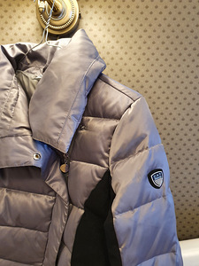 Armani talvejope S (2 foto / 4)