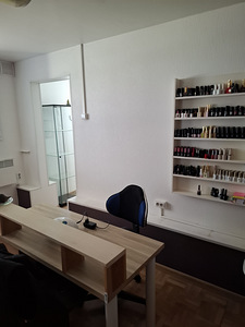 Vajatakse 2 maniküüri/pediküüri meistrit (2 foto / 2)