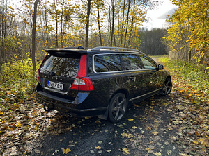 Volvo V70 2.4 D5 AWD 151kw (3 foto / 8)