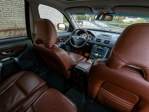 Volvo XC90 2.4 D5 120kW (6 foto / 12)