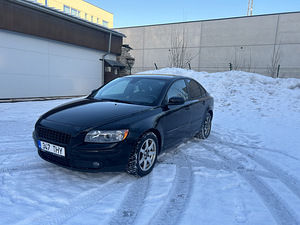Volvo S40 2.4 132kw diisel automaat (2 foto / 7)