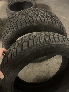 Шины Saiun Ice Contact 3 x2 205/45/16 (3 фото из 3)