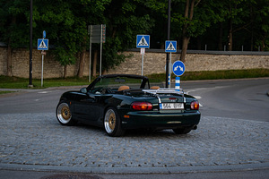 Mazda MX-5 (2 фото из 15)