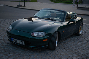 Mazda MX-5 (6 фото из 15)