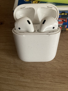 Airpods не работает микрофон
