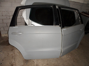 Ford S-Max varuosad (1 foto / 10)