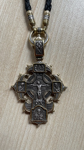 Medaljon (3 foto / 6)