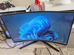 Монитор Samsung Odey G5 32 дюйма (1 фото из 3)