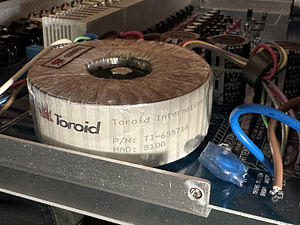 NAD eelvõimendi S100 (manufactured by Gryphon) (4 foto / 5)