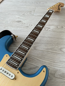 Fender Squier Stratocaster 40th anniversary gold edition (5 foto / 6)